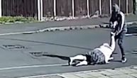 Lopov umalo slomio ruku baki (79): Silovito oborio bespomoćnu ženu na beton i ukrao joj tašnu
