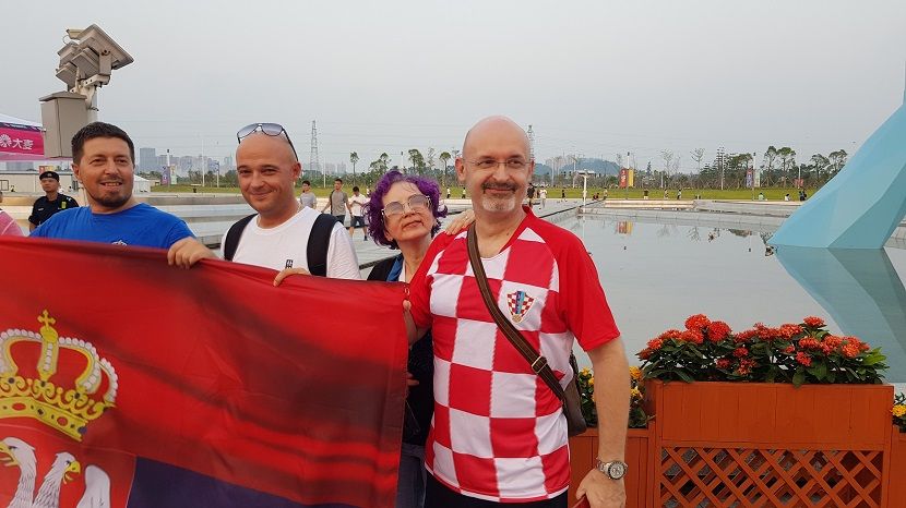 Hrvat bodri Srbiju protiv SAD Hrvat bodri Srbiju protiv SAD