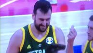 Bogut gestikulirao sudijama da su uzeli novac od Španaca: Australijski Hrvat šokiran odlukom (VIDEO)