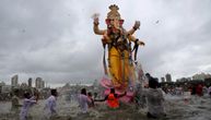 Indijski hinduisti slave rođenje Ganeša, boga s ljudskim telom i glavom slona