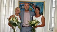 Dve devojke venčale se u Puli, prvi im čestitao zamenik gradonačelnika: "Idemo u korak sa svetom"