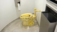Ni traga od zlatne WC šolje: Za umetničko delo nude 115.000 evra