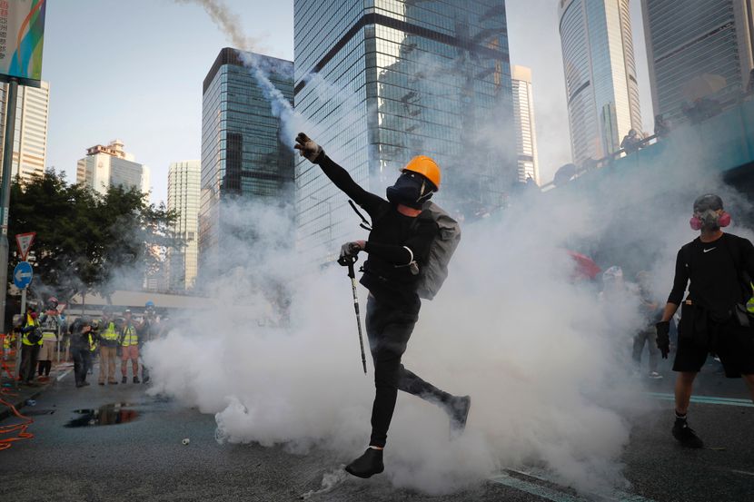 Neredi u Hongkongu Neredi u Hongkongu