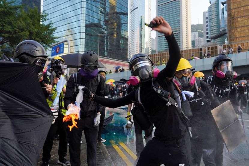 Neredi u Hongkongu Neredi u Hongkongu