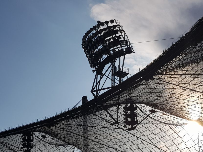 Olimpijski stadion u Minhenu Olimpijski stadion u Minhenu