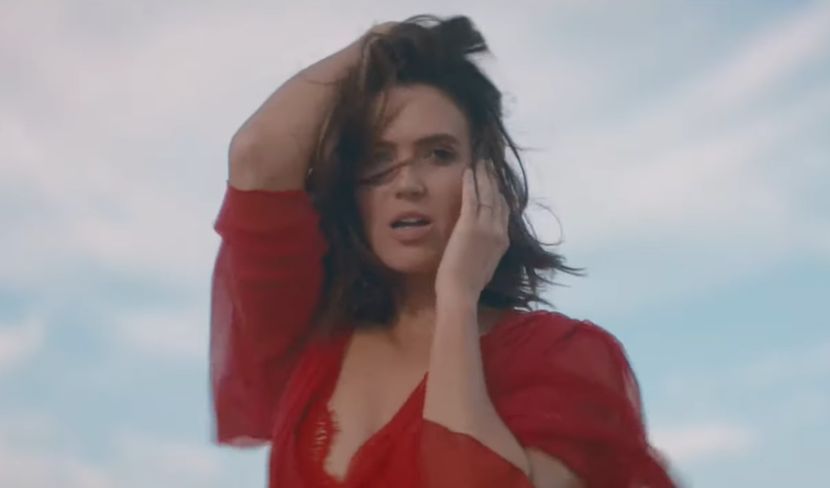 Mendi Mur, Mandy Moore Mendi Mur, Mandy Moore