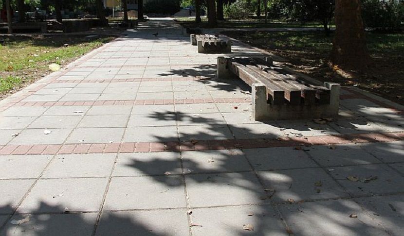 klupe, liliputanci, novi sad klupe, liliputanci, novi sad