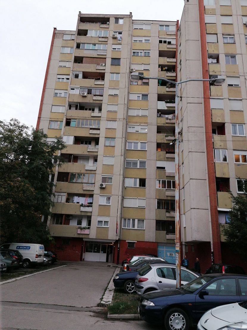 Niš, zgrada u Bulevaru Nemanjića, raketa Niš, zgrada u Bulevaru Nemanjića, raketa