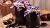Bakin recept za neprevaziđenu "mazalicu" našeg detinjstva - tradicionalni džem od šljiva