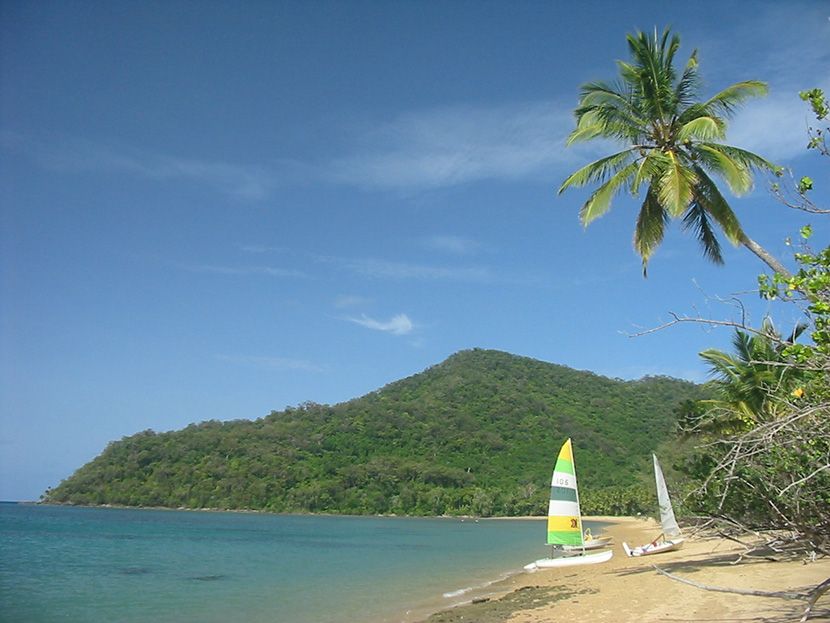 Dunk island Dunk island