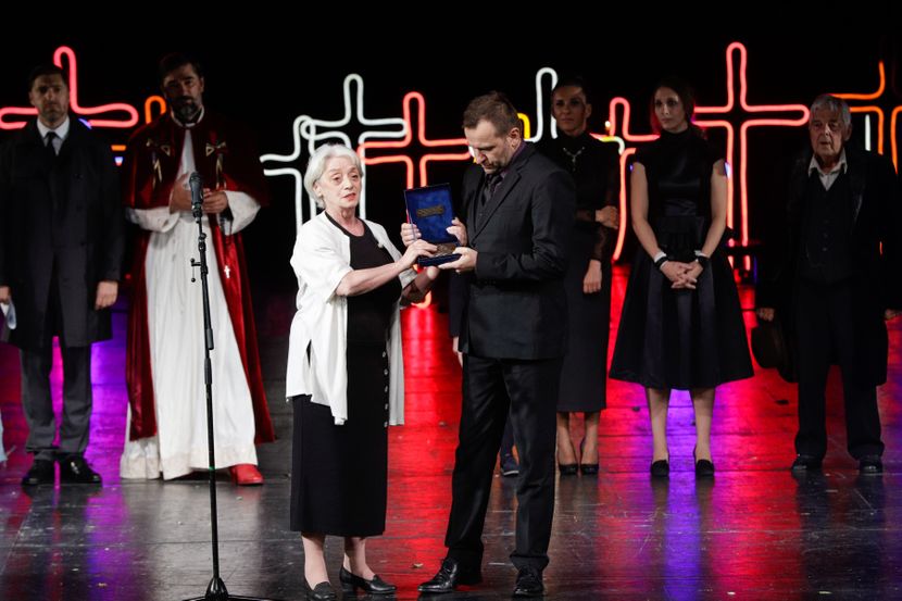 Nenad Jezdić, nagrada Miloš Žutić Nenad Jezdić, nagrada Miloš Žutić