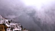 Apokaliptične fotografije nastale jutros na Santoriniju: Šta se desilo sa balkonom Egejskog mora?