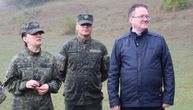 Britanski ambasador u Prištini obišao vojnike ove države koji obučavaju pripadnike "Vojske Kosova"
