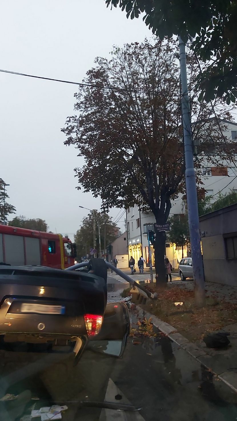 Saobracajka, saobracajna nesreca, udes, Zemun