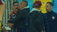 Haos na Marakani: Fudbaler hteo tokom meča da bije trenera, kojeg su navijači oterali sa klupe!
