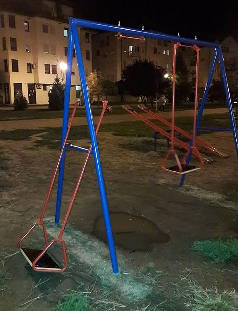 Majka povredjena dok se igrala sa bebom Majka povredjena dok se igrala sa bebom