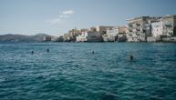 Srbi kupuju kuće na moru, pa ih iznajmljuju Grcima: Do detalja opisan biznis decenije