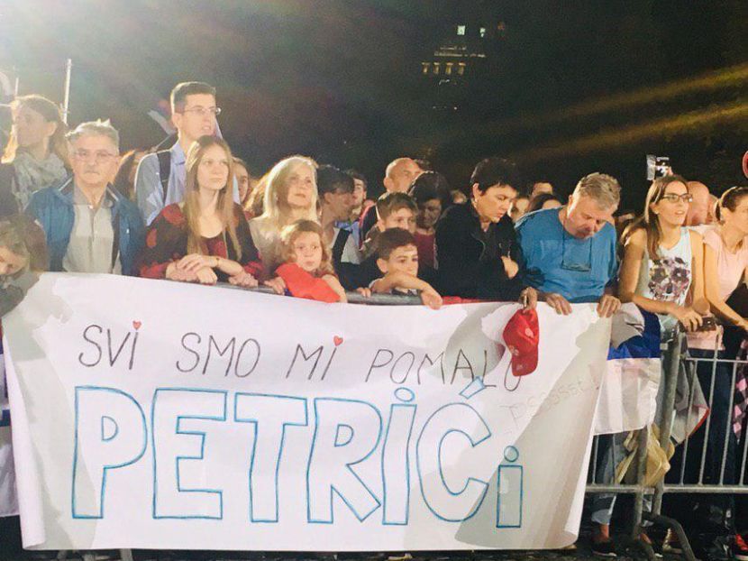 Navijači doček za Odbojkaše Navijači doček za Odbojkaše