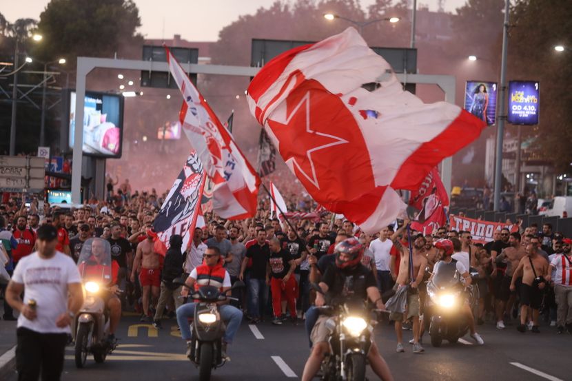 Serbia News - Page 33 009navijaci-crvene-zvezde-foto-marko-joavanovic-830x0