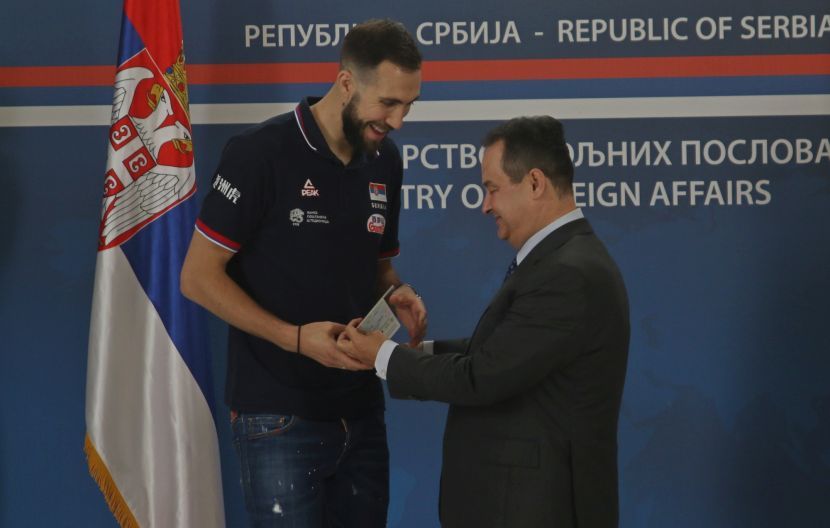 Ivica Dačić, Nemanja Petrić, odbojkaška reprezentacija Srbije Ivica Dačić, Nemanja Petrić, odbojkaška reprezentacija Srbije