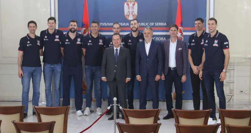 Ivica Dačić, Nemanja Petrić, odbojkaška reprezentacija Srbije Ivica Dačić, Nemanja Petrić, odbojkaška reprezentacija Srbije