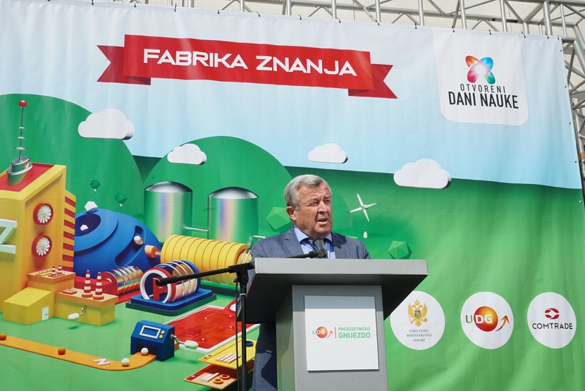 Fabrika znanja Fabrika znanja