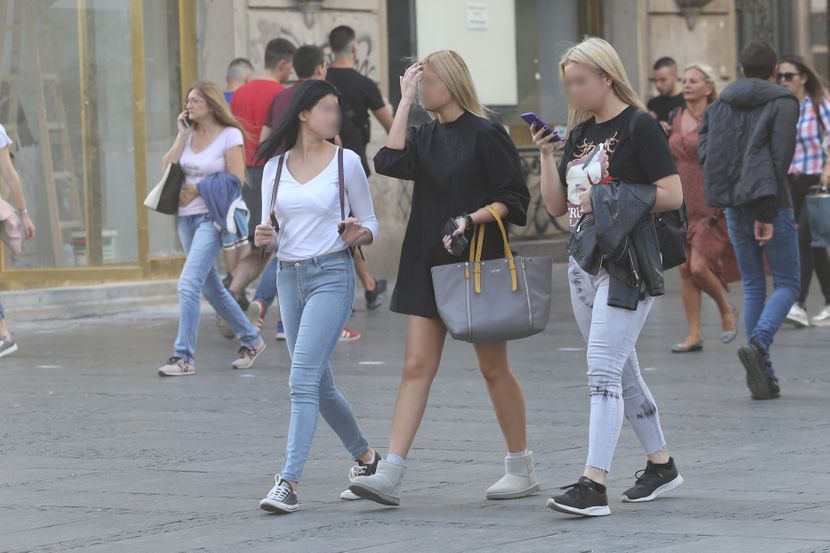 Oblačenje, Beograd, Lepo Vreme Oblačenje, Beograd, Lepo Vreme