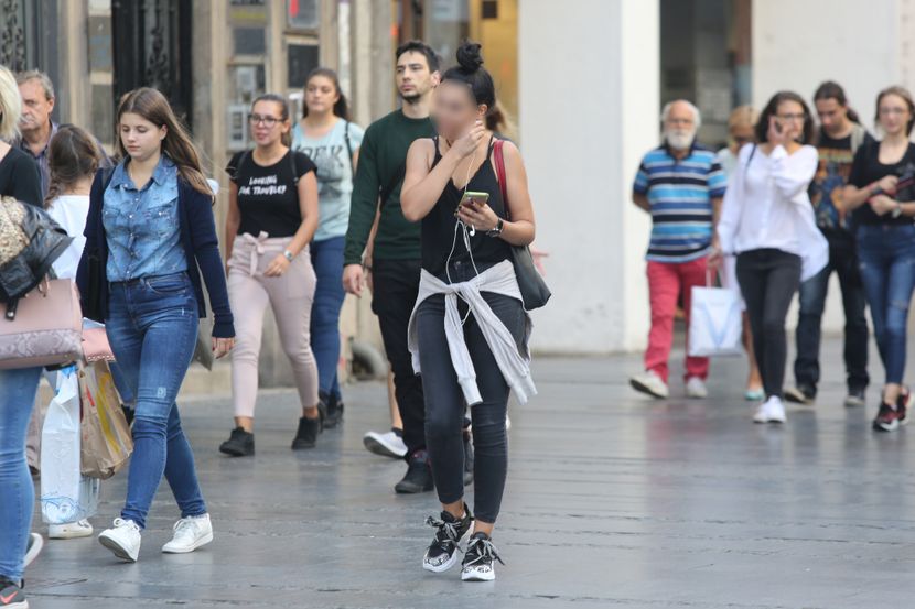 Oblačenje, Beograd, Lepo Vreme Oblačenje, Beograd, Lepo Vreme