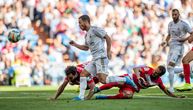 Luki Joviću ni minut, Azarova majstorija za prvenac u Madridu: Real u "derbiju" razbio Granadu