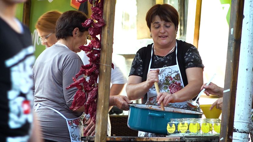 Izađi mi na teglu Bela Palanka Izađi mi na teglu Bela Palanka