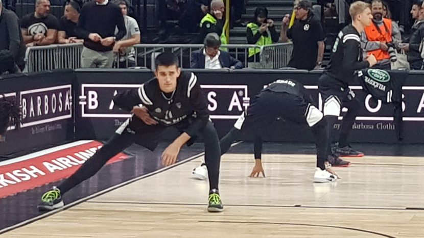 Srbija novo košarkaškoj seksi na plesačice utakmici Presuda Milanu