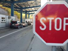 Na Jarinju mirno, uz vidljivo prisustvo Kfora: Od ponoći počela primena sporazuma