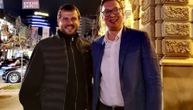 Predsednik Vučić u društvu Nenada Lalatovića: Sa fudbalskom legendom u Novom Sadu!