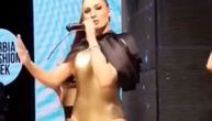 Luna Đogani obukla zlatni seksi kostim, a onda je pustila glas i zamešala na pisti