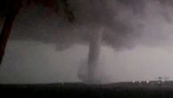 Tornado ubio troje u Rusiji, među njima i dete: Isčupano oko 90 stabala