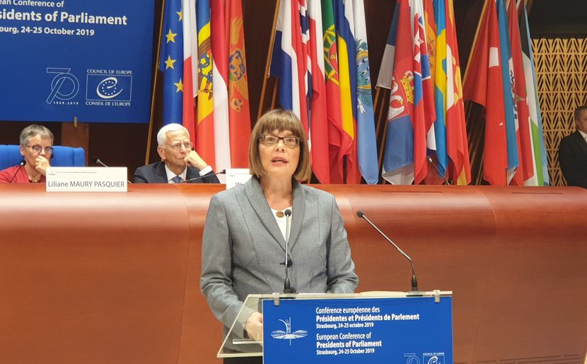 Maja Gojković Maja Gojković