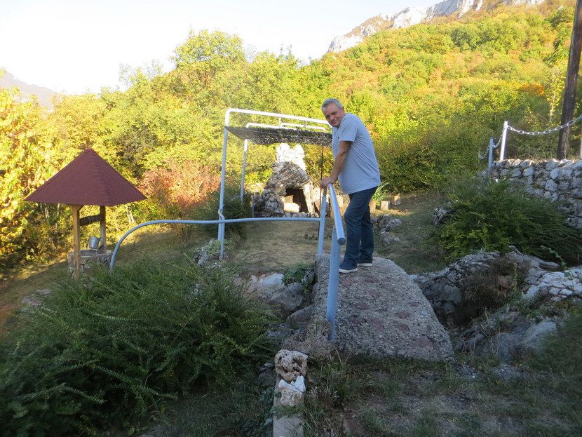 Sićevo, Nišlija napravio kućicu hobita Sićevo, Nišlija napravio kućicu hobita