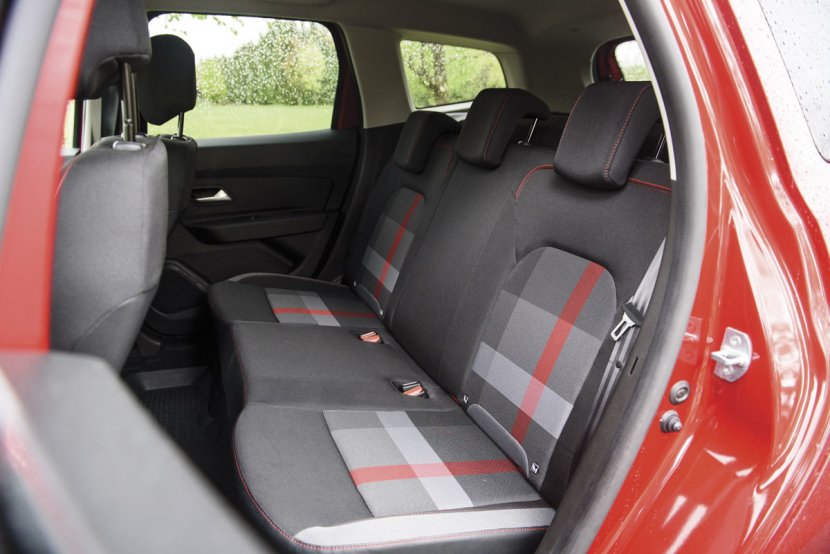 Dacia Duster 1.3 TCe Dacia Duster 1.3 TCe