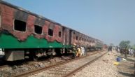 70 mrtvih u stravičnom požaru u vozu: Eksplodirala plinska boca u Pakistanu