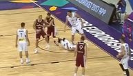 Tima je i na Eurobasketu napao Lazića: Letonac je triput udario kapitena Zvezde dok je ovaj ležao!