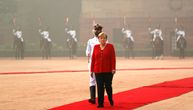 Merkelova i Modi ignorisali upozorenje o nošenju maski, pa prošetali po zagađenom vazduhu