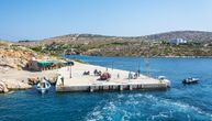 Za ovo ostrvo Grci kažu da pripada drugoj dimenziji, ima samo 3 taverne i 30 soba za turiste