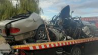 Užasna nesreća kod Novog Sada: Mercedes prepolovljen i zgužvan, vozač poginuo na kobnom mestu