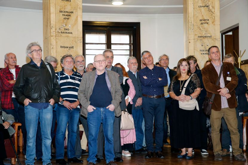 Svecanost postavljanja spomen ploce u cast Milovana Ilica Minimaksa, na zid slavnih Drugog programa RTS Svecanost postavljanja spomen ploce u cast Milovana Ilica Minimaksa, na zid slavnih Drugog programa RTS