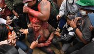 Besni građani Bolivije ošišali gradonačelnicu i ofarbali je u crveno