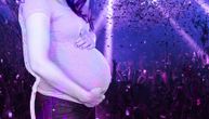 Devojka se porodila nasred podijuma u klubu: Beba dobila besplatan ulazak do kraja života