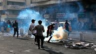 Protesti u Bagdadu sve radikalniji, ispaljena raketa na centar: Jedna osoba ubijena, 32 ranjene
