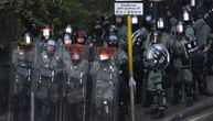 Haos u Hongkongu se ne smiruje: Demonstranti gađali policajce strelama
