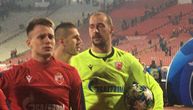 Borjan se umalo rasplakao posle debakla: Fudbaleri Zvezde smrknutih lica pozdravili Delije