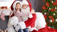 Italijanski premijer: Deda Mraz ima specijalnu dozvolu za putovanja, obećao je da će nositi masku